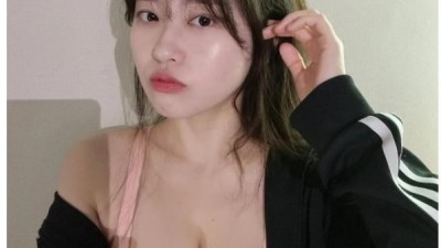 인스타 하는 소람이의 트레이닝복 몸매