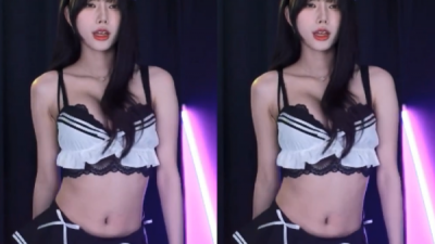 귀여움으로 포인트 줬지만 섹시미를 감출수 없었던 여캠의 몸매