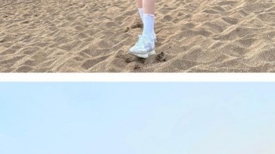 야외에서 비키니 셀카찍는 존예 한갱이 ㅎㄷㄷ