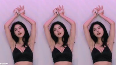 표정에 섹시함이 한도 초과된 야한 리액션의 여캠