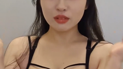 성숙미 느껴지는 소람이의 글래머러스함