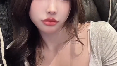 볼륨감 제대로 강조하네
